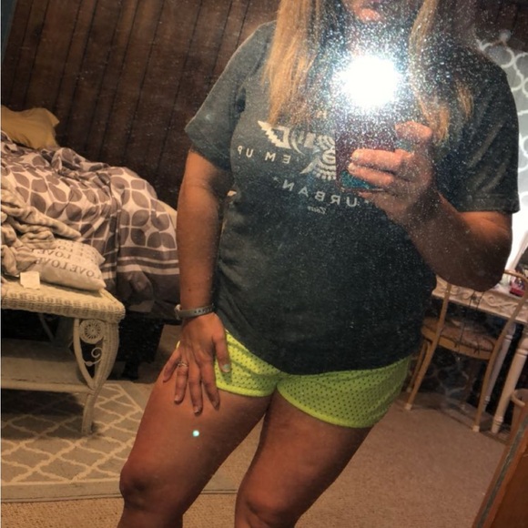 Meet your Posher, Jessica - Picture 5 of 16